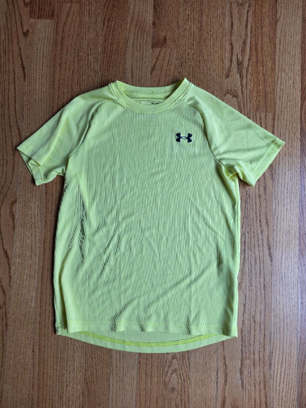 Under Armour Textured Tech Short Sleeve T-Shirt | Youth Medium | Bright Yellow